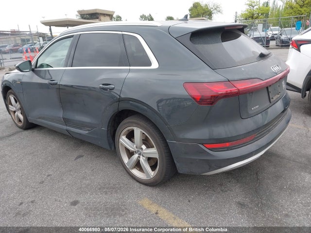 WA1VAAGE1KB012914 Audi E-tron Prestige