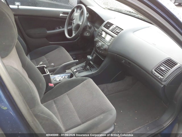 40045088 :رقم المزاد ، 1HGCM56194A812543 vin ، 2004 Honda Accord Dx مزاد بيع