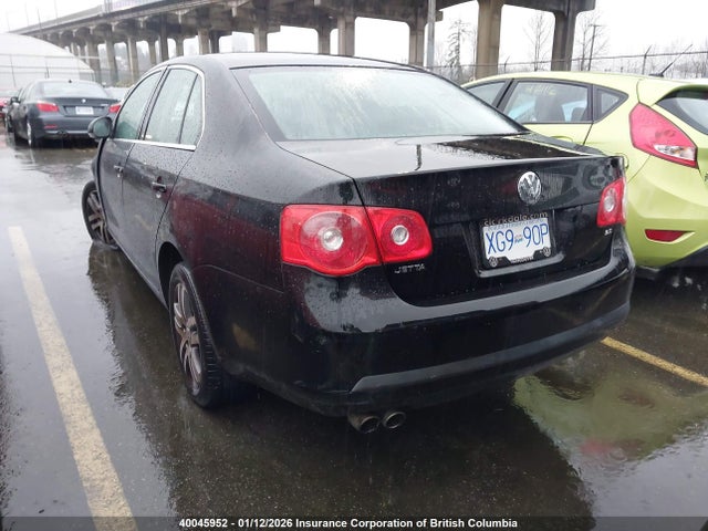 2006 Volkswagen Jetta 2.5 Option Package 1 მანქანა იყიდება აუქციონზე, vin: 3VWSF71K26M832930, აუქციონის ნომერი: 40045952