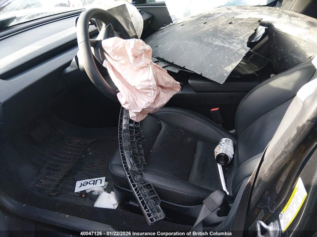 40047126 :رقم المزاد ، LRW3E7FA1RC263114 vin ، 2024 Tesla Model 3 مزاد بيع