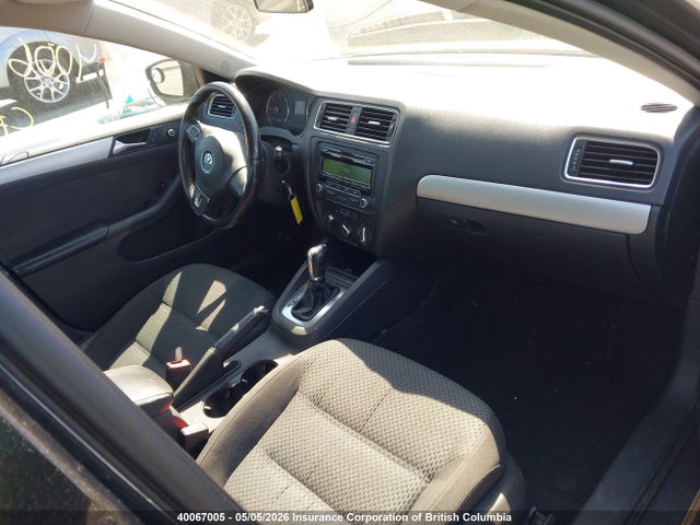 2013 Volkswagen Jetta მანქანა იყიდება აუქციონზე, vin: 3VWDL7AJ6DM378736, აუქციონის ნომერი: 40067005