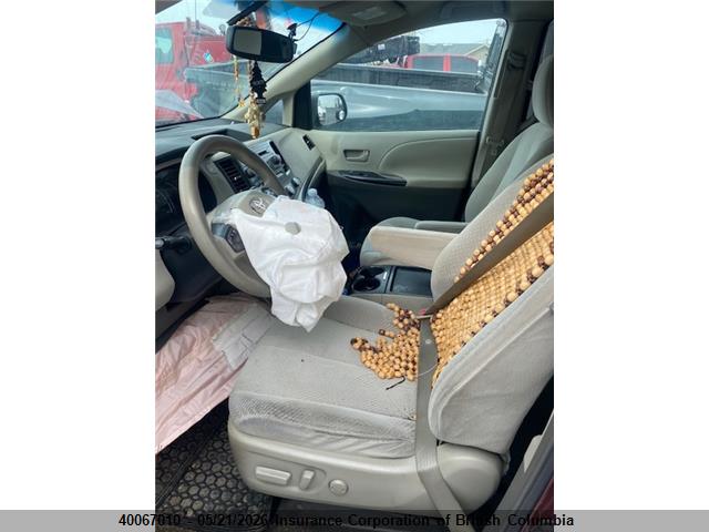 2011 Toyota Sienna Le მანქანა იყიდება აუქციონზე, vin: 5TDKK3DC0BS057064, აუქციონის ნომერი: 40067010