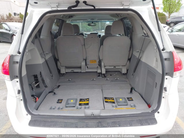 2011 Toyota Sienna Le მანქანა იყიდება აუქციონზე, vin: 5TDKK3DC9BS105192, აუქციონის ნომერი: 40067021