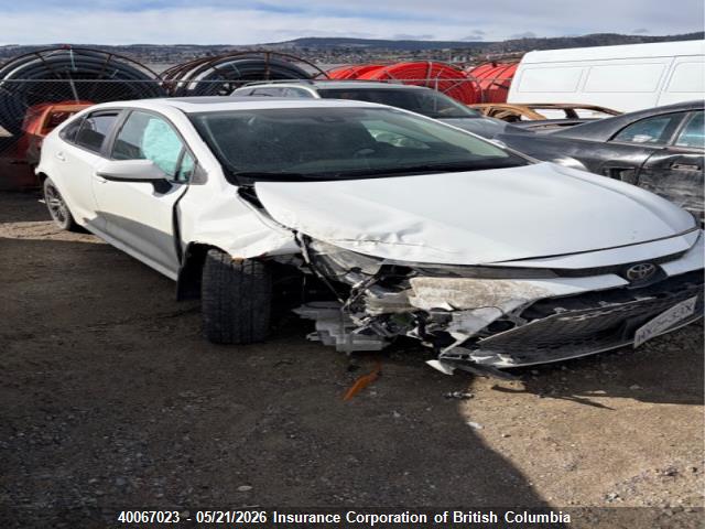 40067023 :رقم المزاد ، 5YFBPMBE8MP152527 vin ، 2021 Toyota Corolla Le مزاد بيع