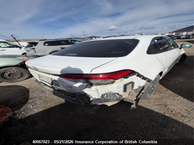 40067023 :رقم المزاد ، 5YFBPMBE8MP152527 vin ، 2021 Toyota Corolla Le مزاد بيع