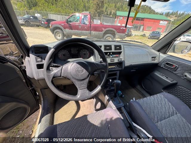 40067028 :رقم المزاد ، JT3HP10VXY0225994 vin ، 2000 Toyota Rav4 مزاد بيع