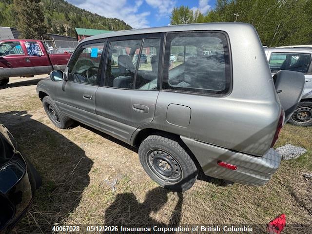 40067028 :رقم المزاد ، JT3HP10VXY0225994 vin ، 2000 Toyota Rav4 مزاد بيع