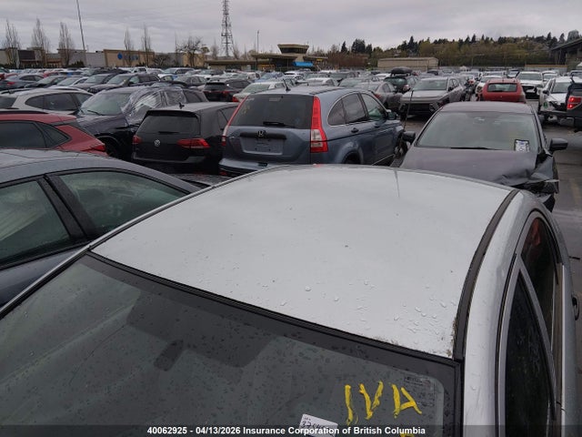 40062925 :رقم المزاد ، 2T1BR32E25C860813 vin ، 2005 Toyota Corolla Ce/le/s مزاد بيع