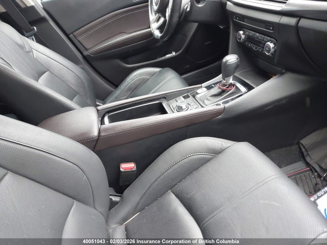 3MZBN1M32JM174085 Mazda 3 Grand Touring