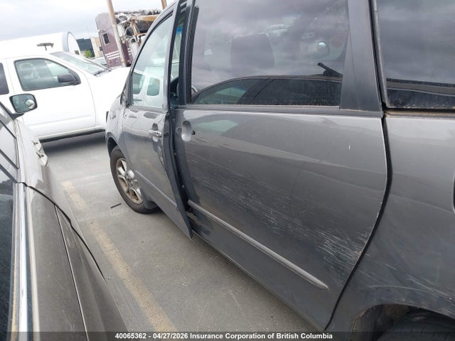 40065362 :رقم المزاد ، 5TDBA23C94S011105 vin ، 2004 Toyota Sienna Le مزاد بيع