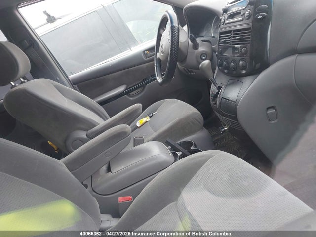 40065362 :رقم المزاد ، 5TDBA23C94S011105 vin ، 2004 Toyota Sienna Le مزاد بيع