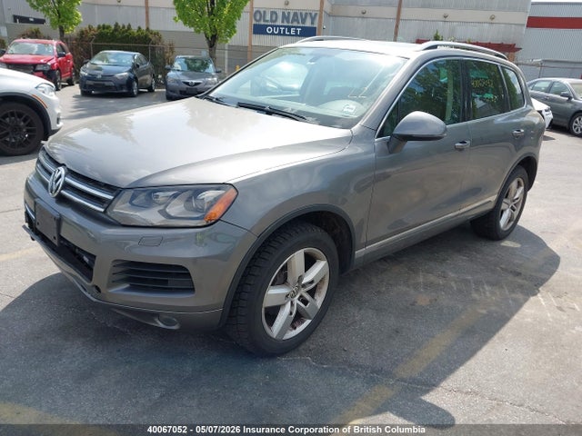 2011 Volkswagen Touareg V6 მანქანა იყიდება აუქციონზე, vin: WVGFF9BP3BD006390, აუქციონის ნომერი: 40067052