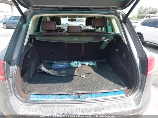 2011 Volkswagen Touareg V6 მანქანა იყიდება აუქციონზე, vin: WVGFF9BP3BD006390, აუქციონის ნომერი: 40067052