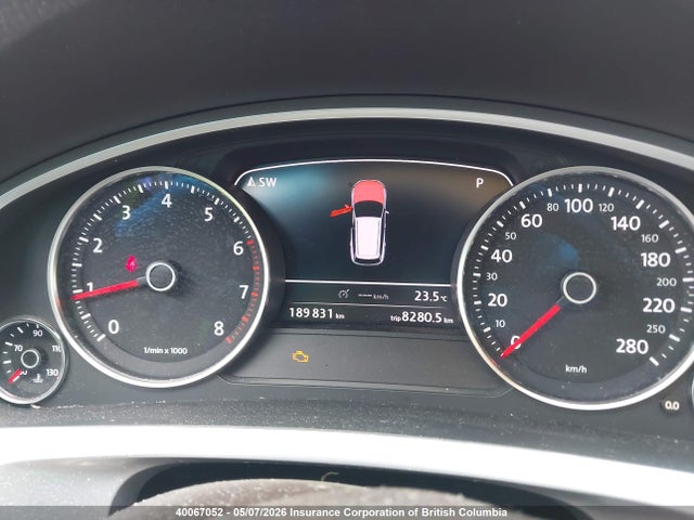2011 Volkswagen Touareg V6 მანქანა იყიდება აუქციონზე, vin: WVGFF9BP3BD006390, აუქციონის ნომერი: 40067052
