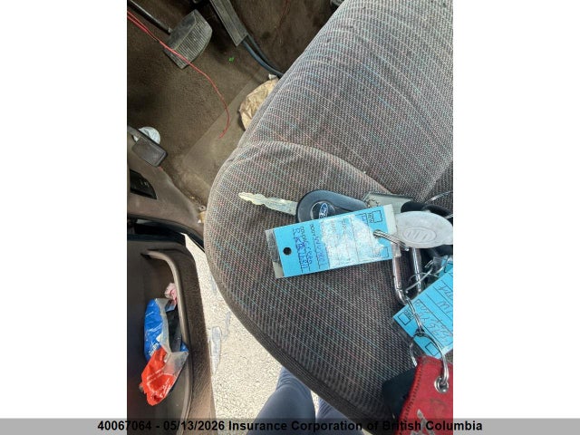 40067064 :رقم المزاد ، 1FTHX25G5RKB26811 vin ، 1994 Ford F250 مزاد بيع