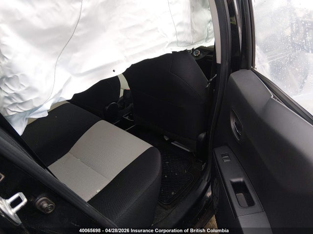 40065698 :رقم المزاد ، JTDKTUD39CD523722 vin ، 2012 Toyota Yaris مزاد بيع