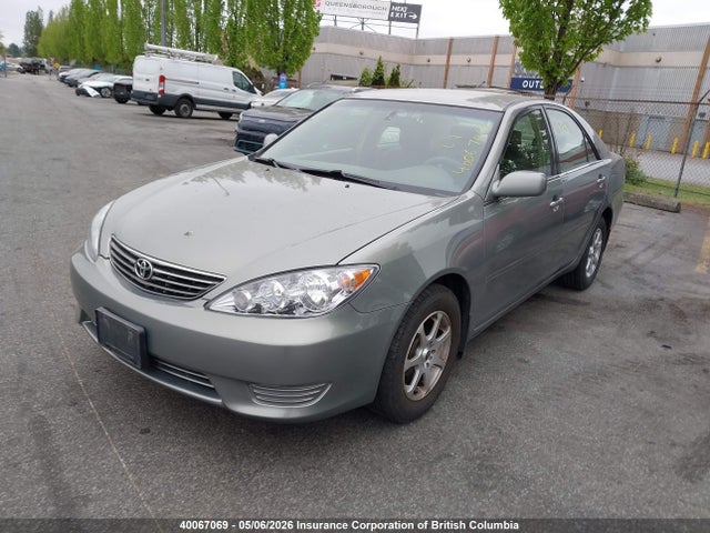 2005 Toyota Camry მანქანა იყიდება აუქციონზე, vin: 4T1BE32KX5U521510, აუქციონის ნომერი: 40067069