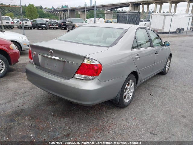 2005 Toyota Camry მანქანა იყიდება აუქციონზე, vin: 4T1BE32KX5U521510, აუქციონის ნომერი: 40067069