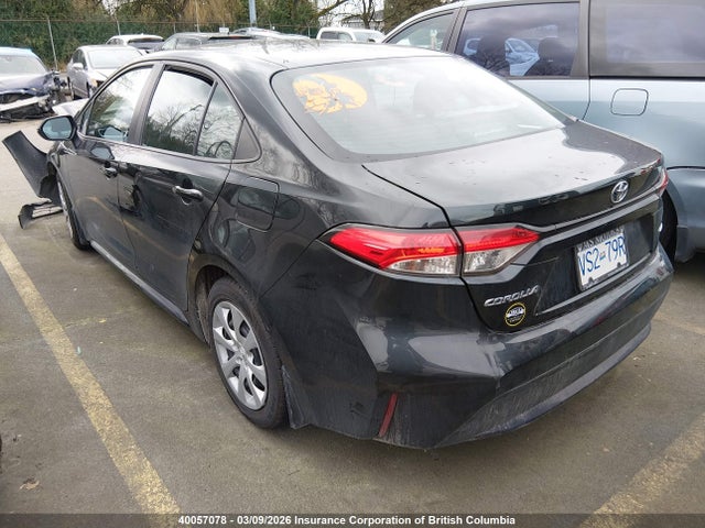 40057078 :رقم المزاد ، 5YFBPMBE0MP250693 vin ، 2021 Toyota Corolla Le مزاد بيع