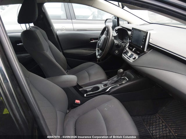 40057078 :رقم المزاد ، 5YFBPMBE0MP250693 vin ، 2021 Toyota Corolla Le مزاد بيع
