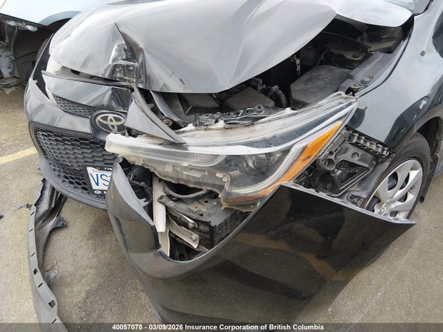 40057078 :رقم المزاد ، 5YFBPMBE0MP250693 vin ، 2021 Toyota Corolla Le مزاد بيع