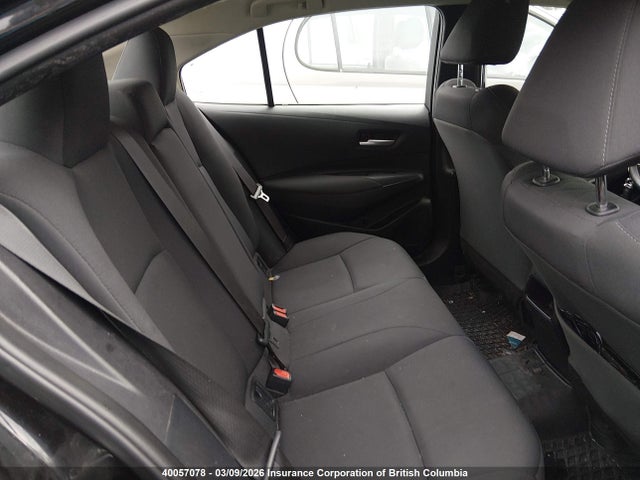 40057078 :رقم المزاد ، 5YFBPMBE0MP250693 vin ، 2021 Toyota Corolla Le مزاد بيع