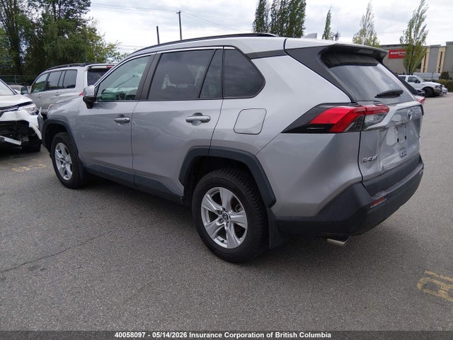 40058097 :رقم المزاد ، 2T3R1RFV0KW028021 vin ، 2019 Toyota Rav4 Xle/xle Premium مزاد بيع