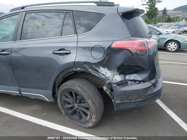 2018 Toyota Rav4 მანქანა იყიდება აუქციონზე, vin: 2T3RFREV7JW712422, აუქციონის ნომერი: 40067187