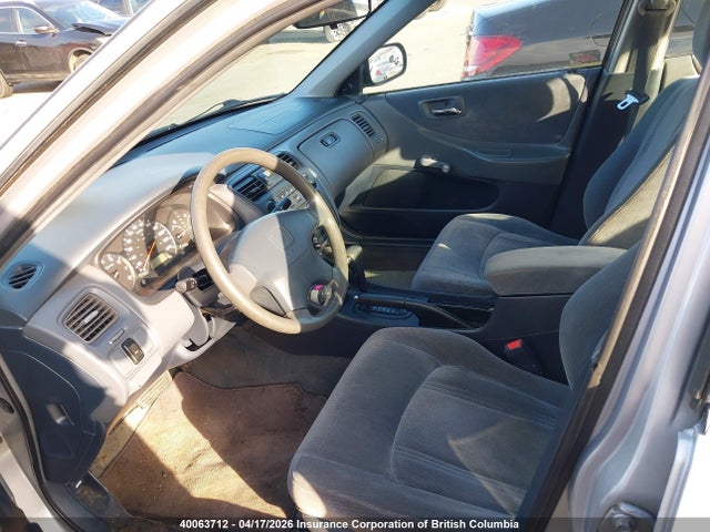 40063712 :رقم المزاد ، 1HGCF8641XA804818 vin ، 1999 Honda Accord Dx مزاد بيع