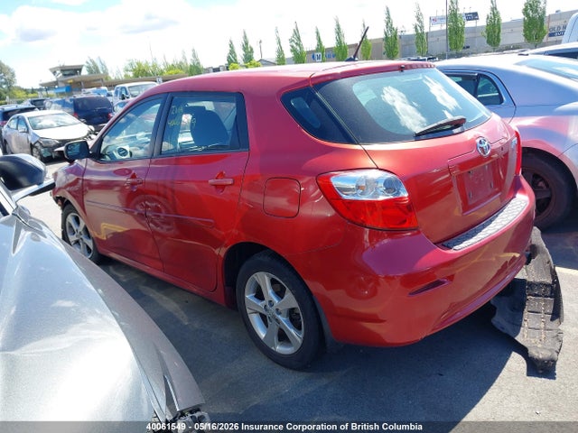 40061549 :رقم المزاد ، 2T1KU4EE8DC023465 vin ، 2013 Toyota Corolla Matrix مزاد بيع