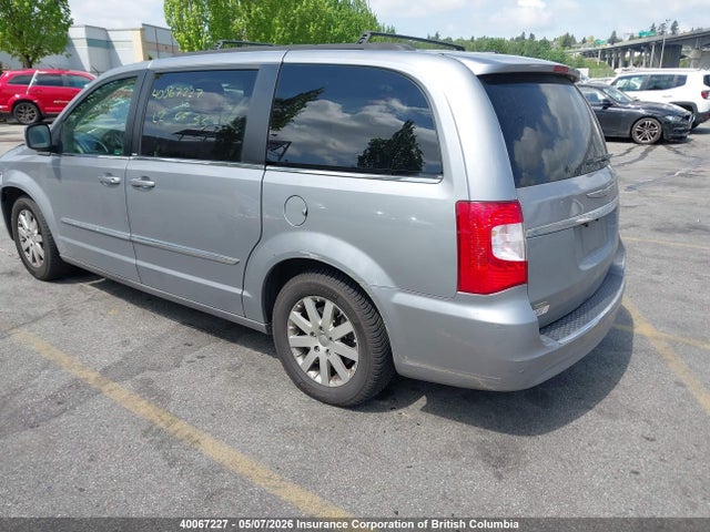 2013 Chrysler Town & Country Touring მანქანა იყიდება აუქციონზე, vin: 2C4RC1BG5DR671030, აუქციონის ნომერი: 40067227