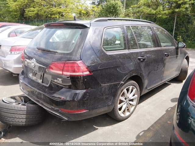 3VW117AU3JM751259 Volkswagen Golf Sportwagen S
