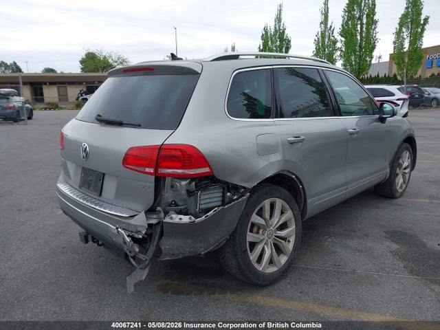 2015 Volkswagen Touareg V6 მანქანა იყიდება აუქციონზე, vin: WVGEF9BP5FD006201, აუქციონის ნომერი: 40067241