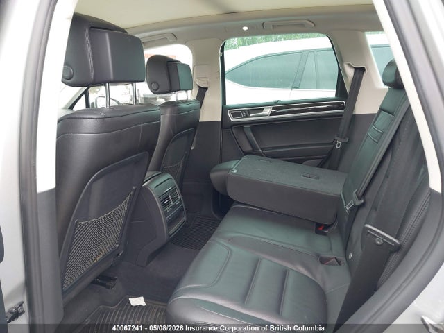 2015 Volkswagen Touareg V6 მანქანა იყიდება აუქციონზე, vin: WVGEF9BP5FD006201, აუქციონის ნომერი: 40067241