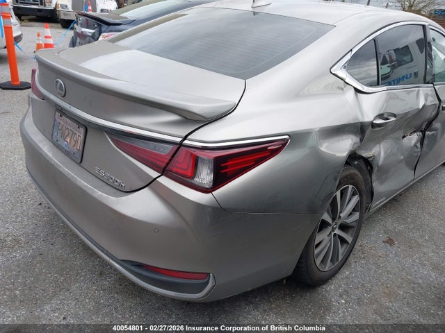 Продажа на аукционе авто 2021 Lexus Es 300h 300h, vin: 58AB21B13MU012936, номер лота: 40054801