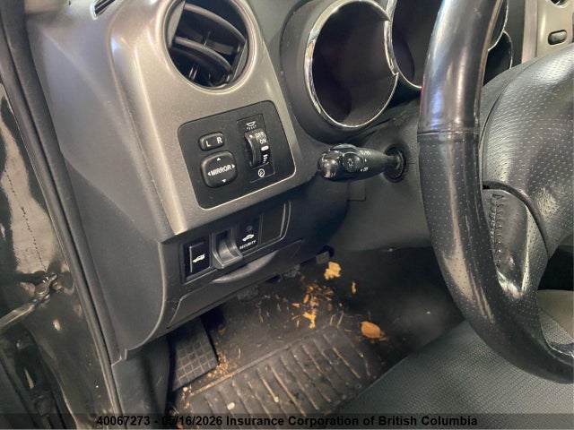40067273 :رقم المزاد ، 2T1KR32E75C851279 vin ، 2005 Toyota Matrix Xr مزاد بيع