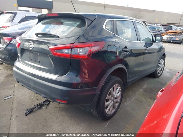 JN1BJ1AVXMW322088 Nissan Rogue Sport S