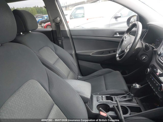 Продаж на аукціоні авто 2016 Hyundai Tucson Premium, vin: KM8J33A49GU242279, номер лоту: 40067283