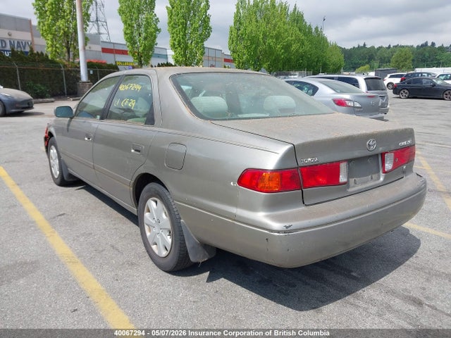 40067294 :رقم المزاد ، JT2BF22K0Y0266379 vin ، 2000 Toyota Camry مزاد بيع