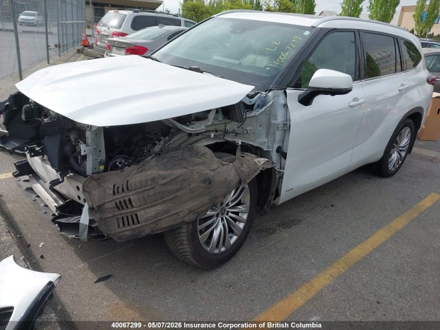 40067299 :رقم المزاد ، 5TDEBRCH2PS127720 vin ، 2023 Toyota Highlander Hybrid Limited/hybrid Platinum مزاد بيع