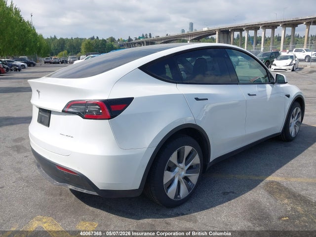 7SAYGDEE5NF402134 Tesla Model Y