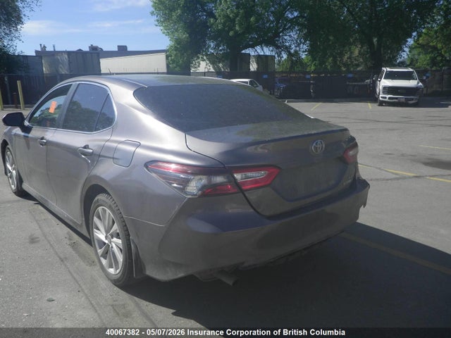40067382 :رقم المزاد ، 4T1C31AKXMU558345 vin ، 2021 Toyota Camry مزاد بيع