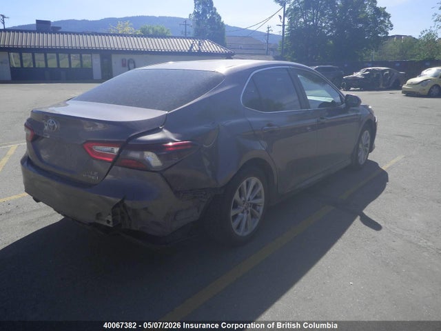 40067382 :رقم المزاد ، 4T1C31AKXMU558345 vin ، 2021 Toyota Camry مزاد بيع