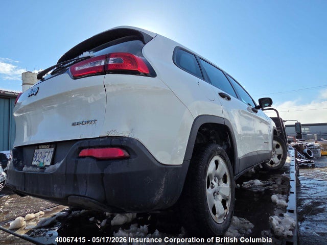 1C4PJLAB0HW640067 Jeep Cherokee Sport