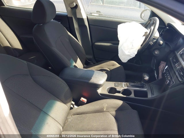 5XXGT4L39JG260237 KIA OPTIMA LX/S