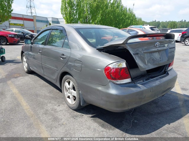 40067477 :رقم المزاد ، 4T1BE32K16U709513 vin ، 2006 Toyota Camry مزاد بيع