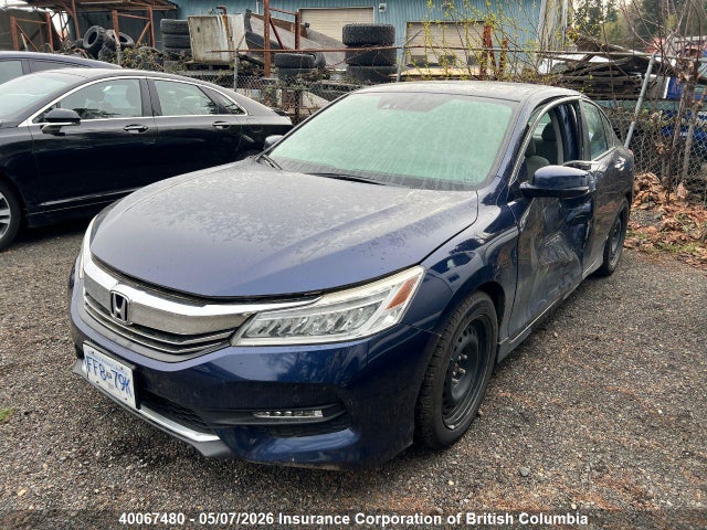 1HGCR2F02HA805821 Honda Accord Touring