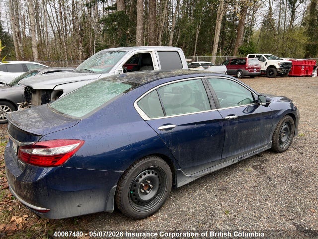 1HGCR2F02HA805821 Honda Accord Touring