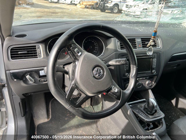 Продажа на аукционе авто 2015 Volkswagen Jetta, vin: 3VWDA7AJ6FM347902, номер лота: 40067500