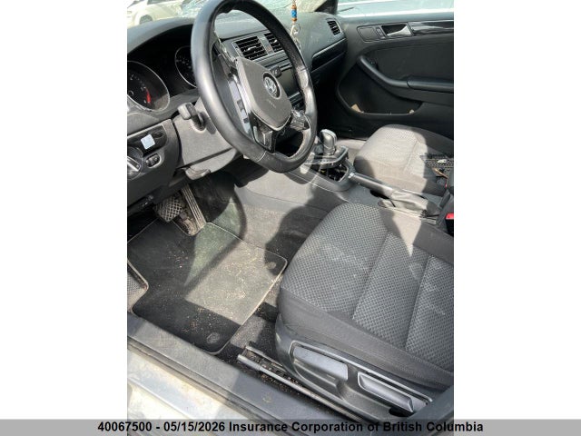 Продажа на аукционе авто 2015 Volkswagen Jetta, vin: 3VWDA7AJ6FM347902, номер лота: 40067500